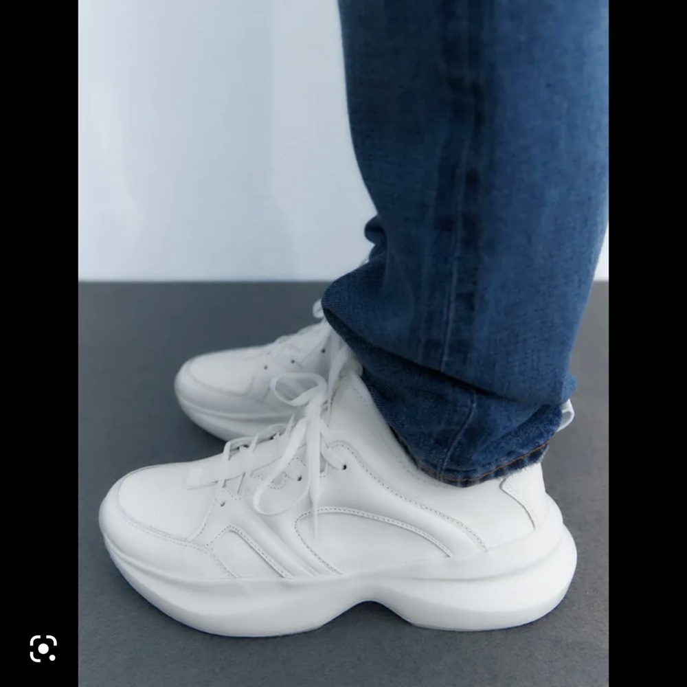 In new condition Zara leather sneakers